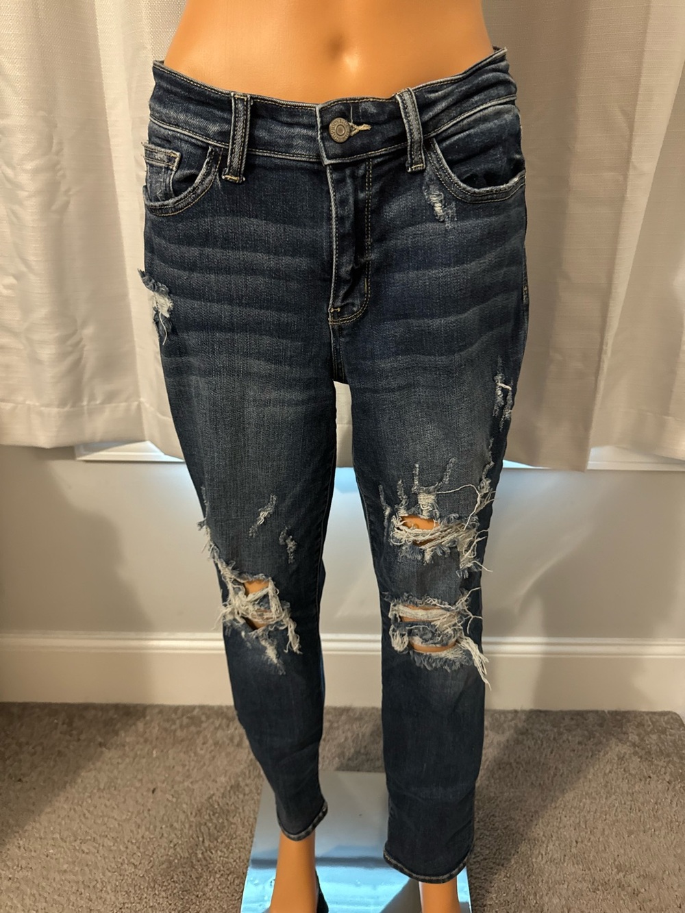 Cool Judy Blue size 7 28 distressed boyfriend fit blue denim jeans  great